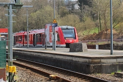 RB 25 im Bahnhof Ründeroth